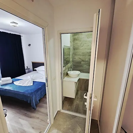 Garsoniera Cris & Ale 데포리노드