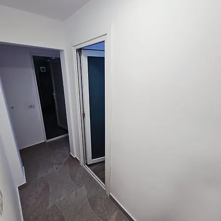 Garsoniera Cris & Ale * 데포리노드