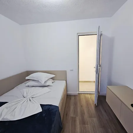 アパート Garsoniera Cris & Ale エフォリエ・ノルド