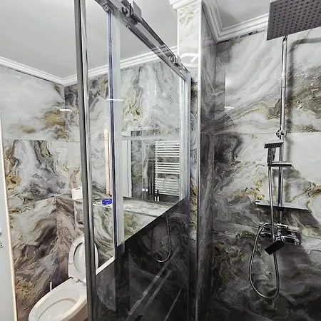 Garsoniera Cris & Ale アパート *